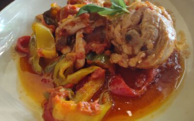 Pollo con i peperoni alla romana czyli kurczak z papryką po rzymsku